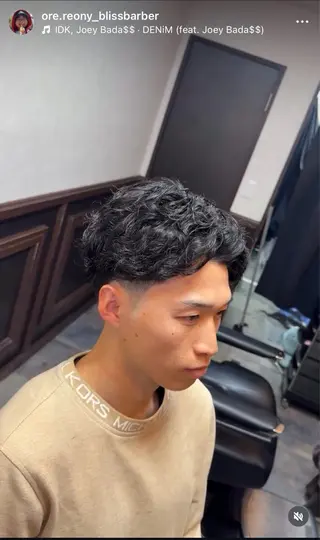 ミディアム メンズ BLISS BARBER ブリスバーバー所属・安立 玲於のヘアスタイル