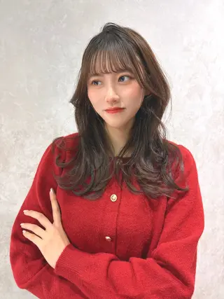 Noe' Akariのヘアスタイル