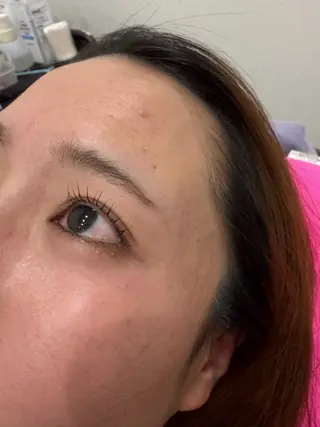 マツエク・マツパ 近藤 愛理のヘアスタイル