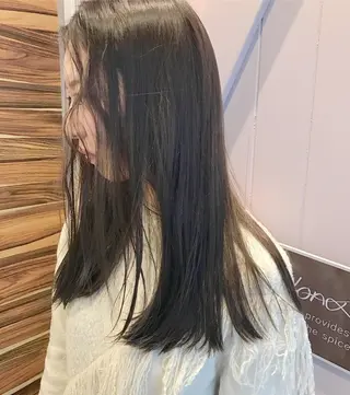ロング カラー HARUNA🤍 大人ショートヘアのヘアスタイル