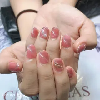 ネイル Guarendo錦糸町店所属・ガレンドウ 白澤 愛子のネイルデザイン