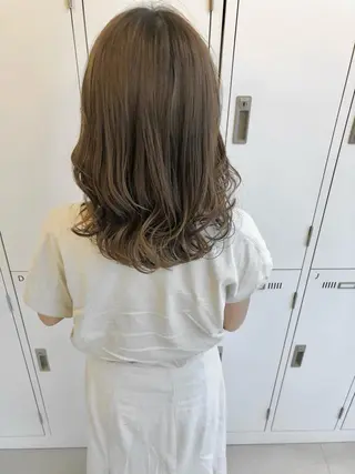 セミロング カラー Saori / さおりのヘアスタイル