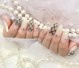 ネイル WISTERIA SAKAEのネイルデザイン