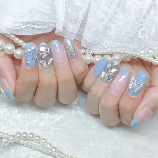 ネイル Kanako 💫のネイルデザイン