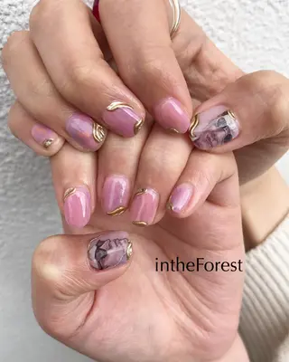 ネイル in the Forest所属・コガ アオイのネイルデザイン