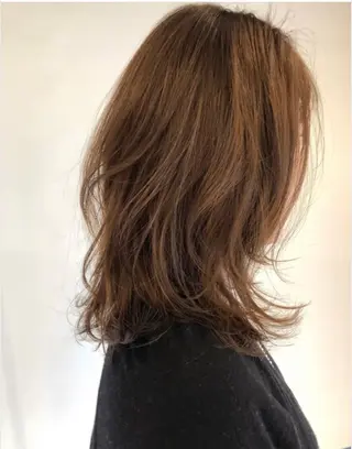 セミロング カラー amelie所属・amelie 犬塚心　緑地公園のヘアスタイル