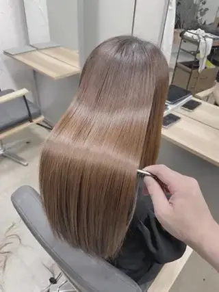 ロング 髪質改善✨縮毛矯正✨ が得意‼️高島英隆のヘアスタイル