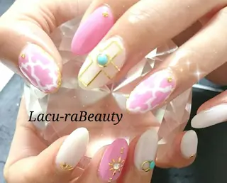 ネイル 小顔と腸の専門店 ラクーラビューティのエステ・リラクイメージ