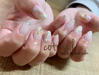 ミディアム ネイル ツメトマツゲ .のネイルデザイン