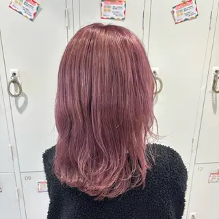 ミディアム 渡邊楓果／髪質改善 ／カラーのヘアスタイル