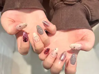 ネイル 金田 純香のネイルデザイン