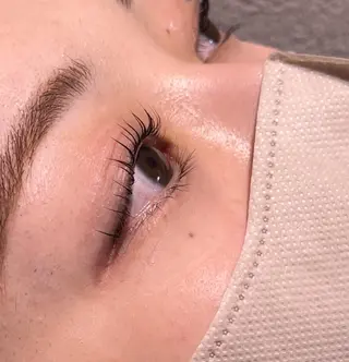 マツエク・マツパ アティリー 西梅田のヘアスタイル