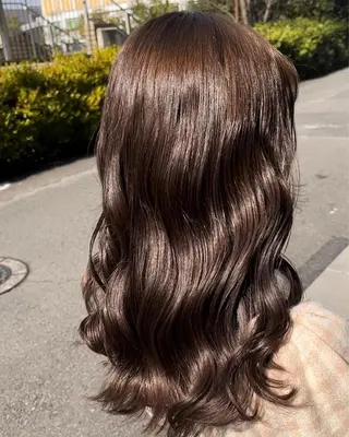 ロング メンズバレイヤージュ 斉藤春のヘアスタイル