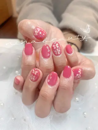 ミディアム nina beautyのネイルデザイン