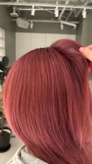 カラー techné所属・塔尾 真那のヘアスタイル