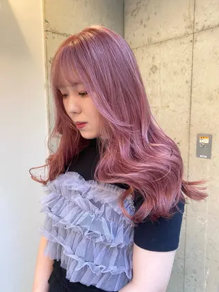 ロング カラー ベージュカラー🐑 レイヤー🤎塚原優芽のヘアスタイル