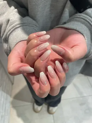 セミロング 尾張 玖羽のネイルデザイン