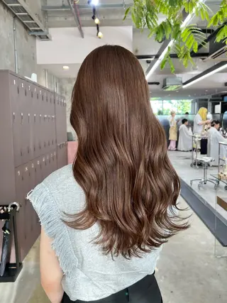 ロング カラー era所属・azumi/ボブ/暖 色/オリーブ/縮毛のヘアスタイル