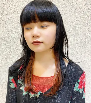 セミロング カラー ヘアアレンジ BELLA阿部野 TOMOMIのヘアスタイル