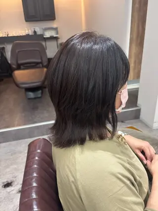 ミディアム 椎名 紗愛のヘアスタイル