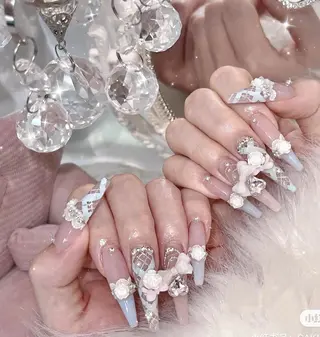 ネイル AB マツエクネイルサロンのネイルデザイン