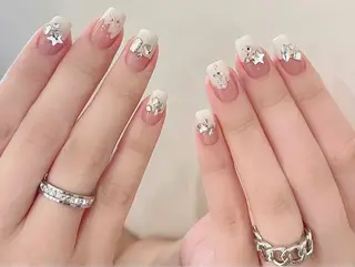 ネイル D-BEAUTY Nailsalonのネイルデザイン