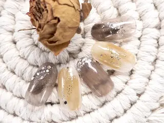 ネイル へぜリヒ ·もものネイルデザイン