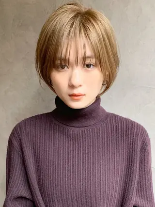 ショート カラー 高橋 佳愛のヘアスタイル