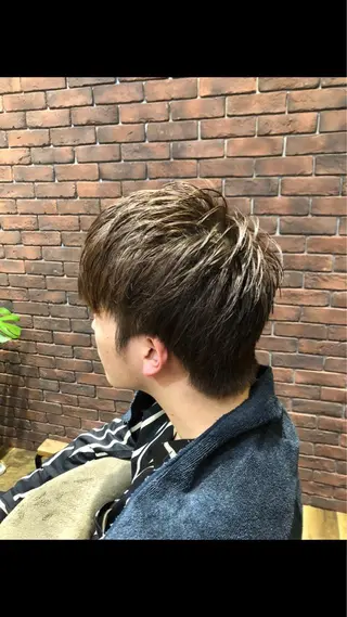 カラー et Douce所属・艶髪／髪質改善／ カワモトヒロトのヘアスタイル