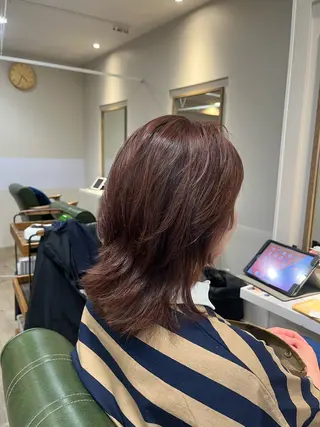 セミロング 小鴨 美佳のヘアスタイル