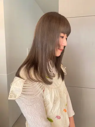 セミロング カラー 高発色ブリーチ/ ハイレイヤー🪽aiのヘアスタイル