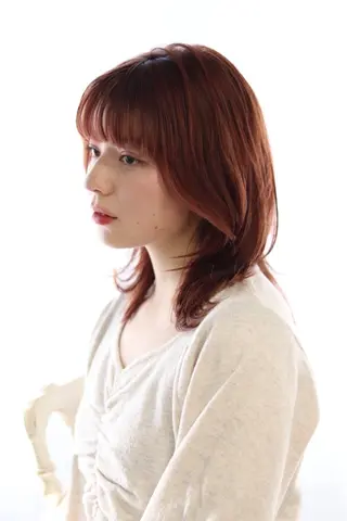 ミディアム ツヤ感ナチュラル 野口晴菜のヘアスタイル