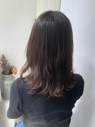 セミロング カラー fio マナミのヘアスタイル