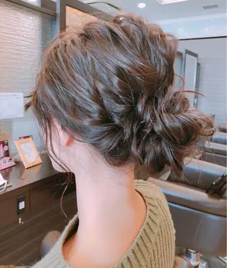 ロング カラー パーマ ヘアアレンジ 小田 莉加子のヘアスタイル