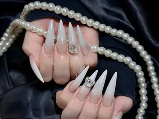 ロング Rola kira nail salon所属・Rola kira 麗のネイルデザイン