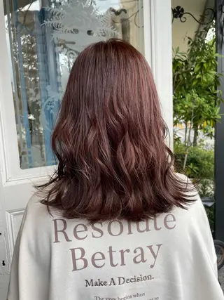 ミディアム カラー 渡辺 瑠美のヘアスタイル