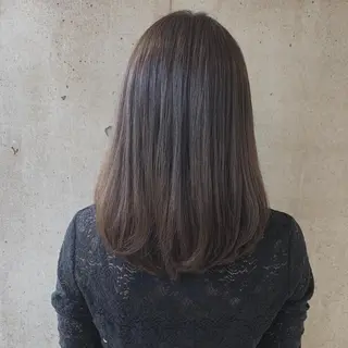 ミディアム カラー 二宮 早智子のヘアスタイル