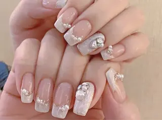 ネイル 佐藤 友香のネイルデザイン