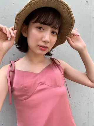 ショート カラー 透明感/オリーブ/ グレージュ/YUKAのヘアスタイル