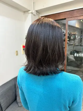 ミディアム カラー YOHA HAIR PARTNER所属・内藤 さつきのヘアスタイル