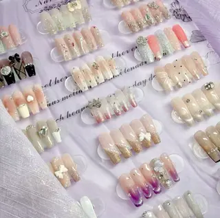 ネイル CeCeまつげパーマ マツエク❣️パリエクのネイルデザイン