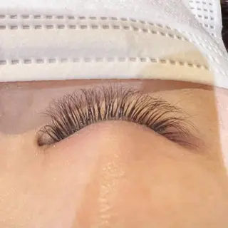 マツエク・マツパ 藤田 彩音のヘアスタイル