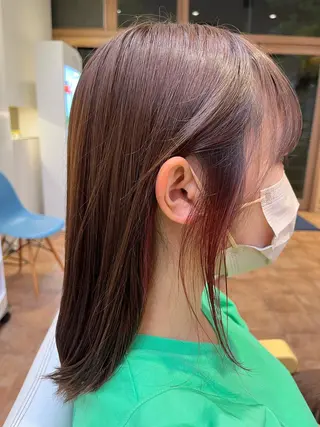 カラー イオカ ヒトミのヘアスタイル