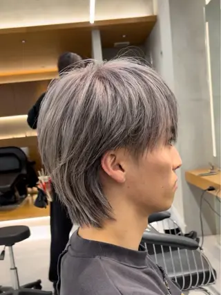 ショート カラー メンズ ブリーチカラー🌈 ウルフカット🐺のヘアスタイル