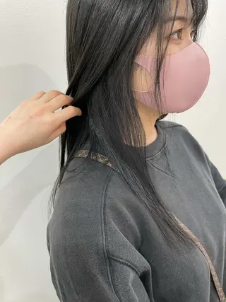 ロング カラー akane .のヘアスタイル