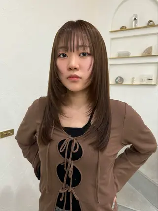 ロング イシイ モエカのヘアスタイル