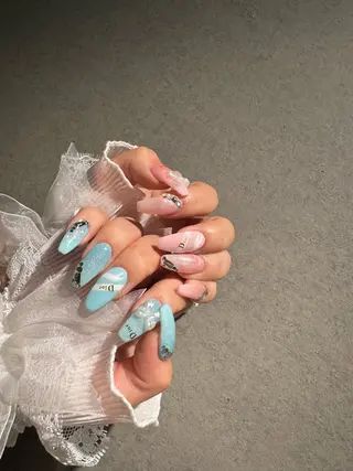 ネイル I-nailロング /ワンホン/キラキラのネイルデザイン