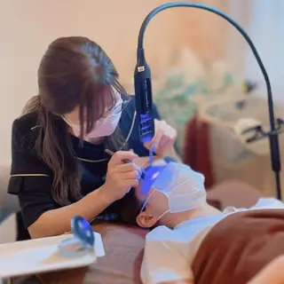 マツエク・マツパ 長持ちLEDマツエク 谷塚駅前店floveのマツエク・マツパデザイン