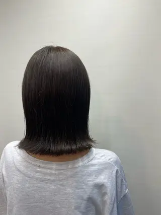 カラー 松井 咲樹のヘアスタイル