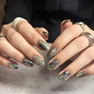 ネイル Lusso🫧 Ayaneのネイルデザイン